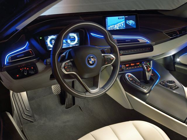 Мы знаем, где будет показан BMW i8 Spyder